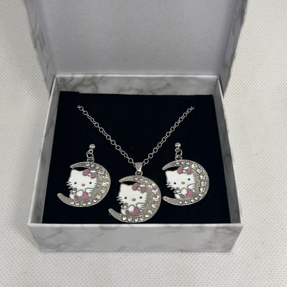 Hello Kitty Adjustable Necklace And Earrings